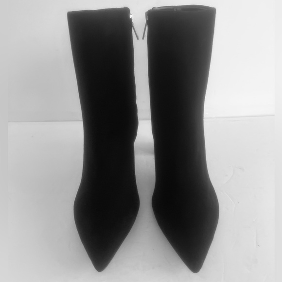 Marc Fisher Women’s Ulani Black Suede Ankle Bootie Chunky Heel Shoes Size 11 NEW - Picture 8 of 10